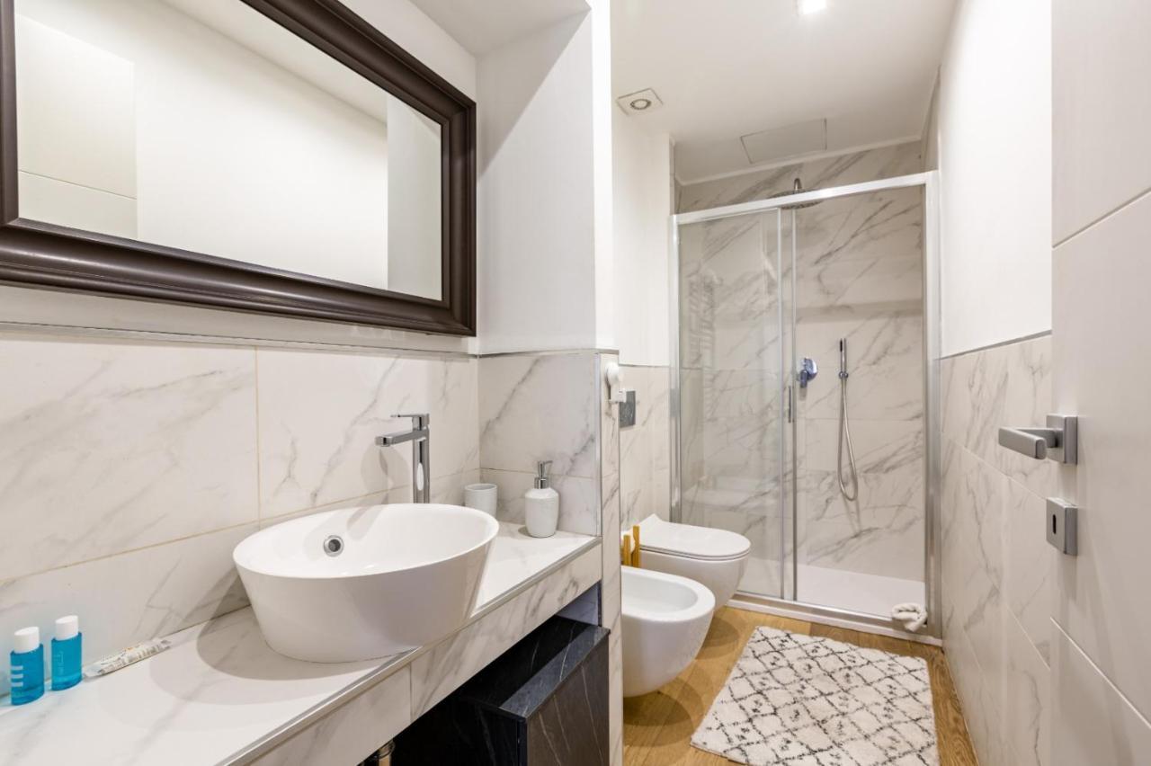Modern Apt 300Mt From Milano Central Station! Milão Exterior foto